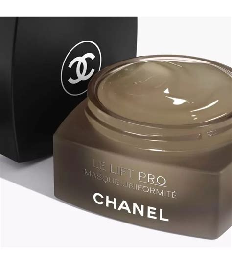 chanel le lift pro uniformité.